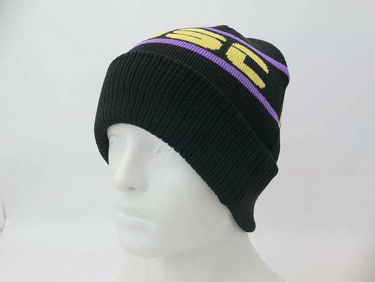 OOSC Beanies< Apres Beanie - Black, Purple, Yellow