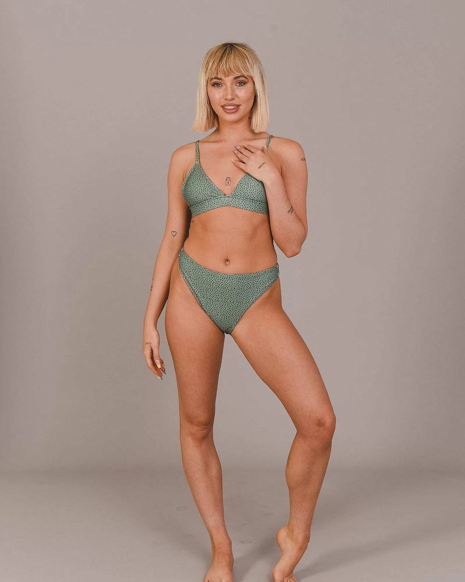 OOSC Bikinis<Sahara Sage Boost 'Em Up Bikini Top